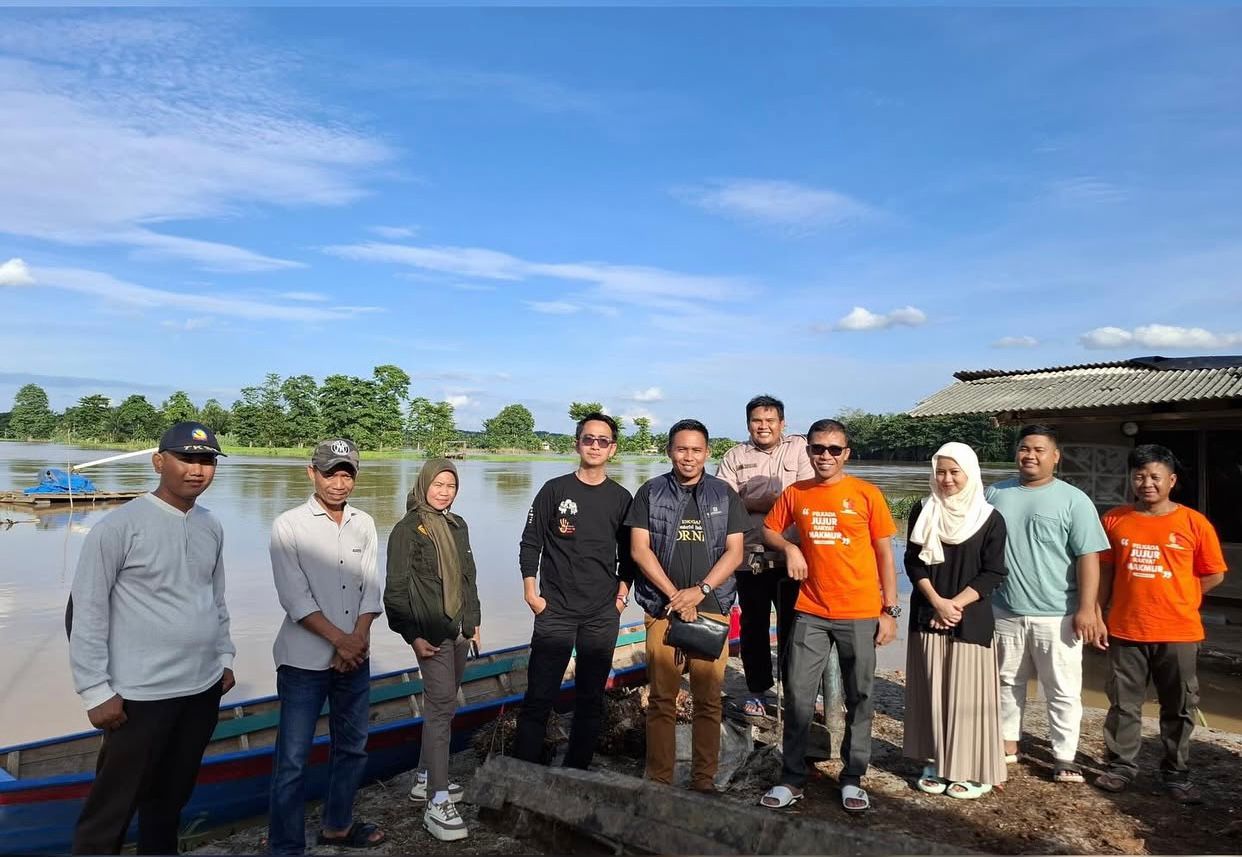 Foto Bersama Panwascam Negeri Besar