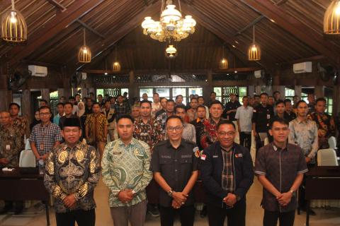 foto bersama panwascam se-kabupaten way kanan